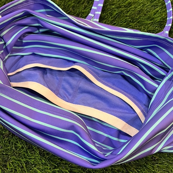 Athleta Girl Tank Top Racerback Size XL (14) Blue Striped - Picture 3 of 4